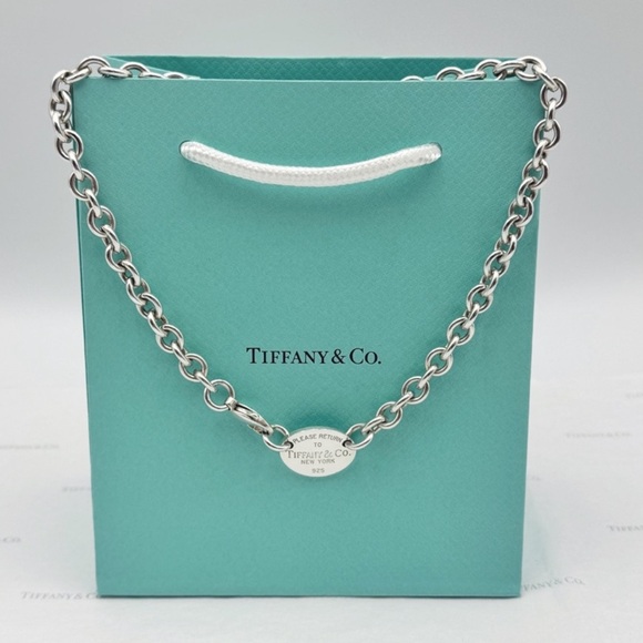 Tiffany & Co. Jewelry - Tiffany & Co Return to Tiffany Oval Tag Choker Necklace Sterling Silver Gift Box